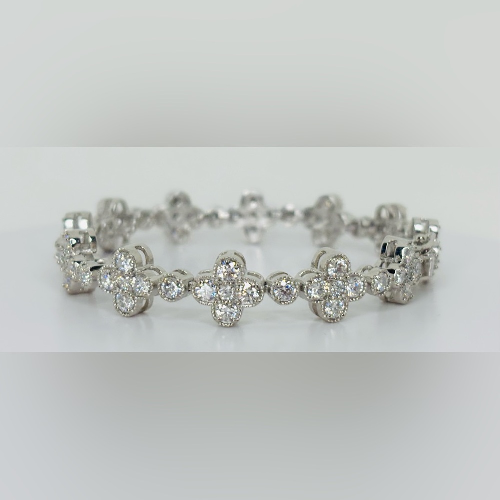 9ct MOISSANITE Bracelet